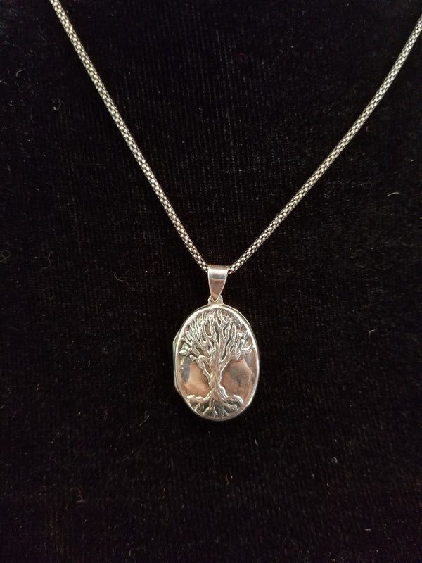 NECKLACE SILVER TREE LOCKET P3468 JEWELRY Plant Detectives   